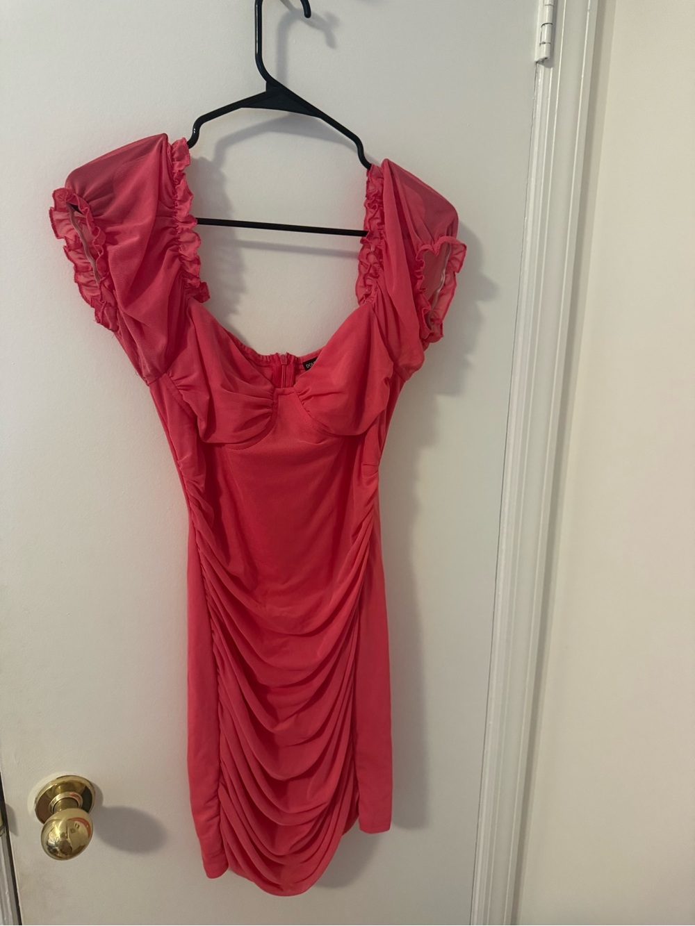 Ruched Fuchsia Mini Dress with Puff Sleeves